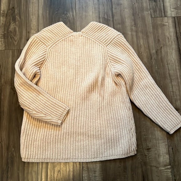 Acne Studios - Deborah wool sweater with v-neck and high low hem - Picture 7 of 7